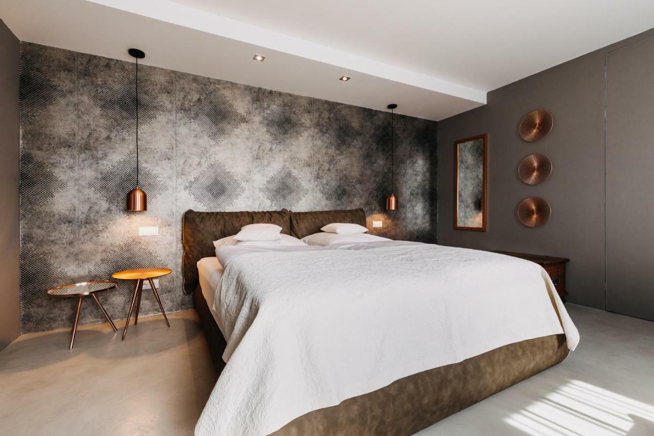 Villa Bricola - Boutique Apartments Карловы Вары Экстерьер фото