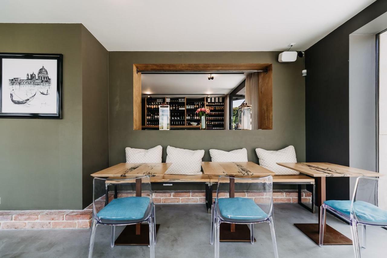Villa Bricola - Boutique Apartments Карловы Вары Экстерьер фото