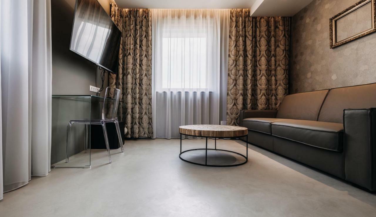 Villa Bricola - Boutique Apartments Карловы Вары Экстерьер фото